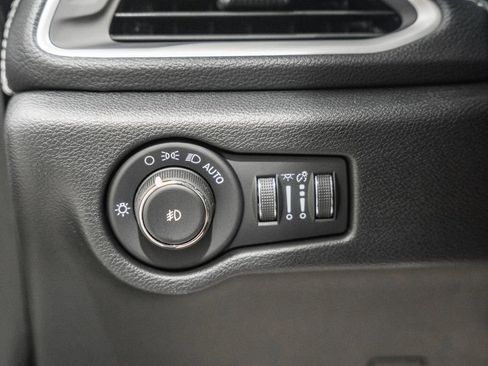 New 2026 Chrysler Pacifica Select image 41