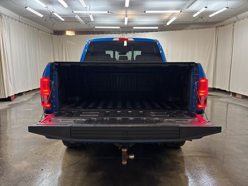 Used 2019 Ford F150 Lariat w/ Equipment Group 502A Luxury AWD/4WD image 10