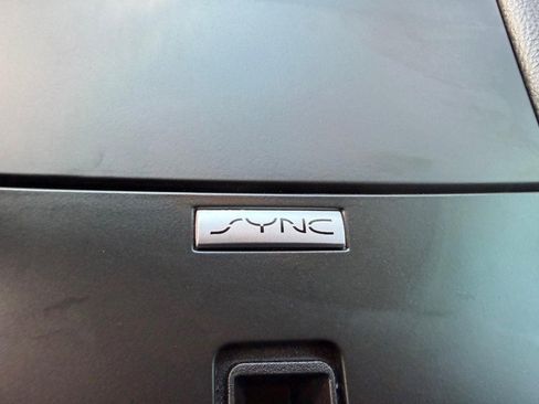 Used 2017 Ford Taurus SEL w/ Equipment Group 201A image 38