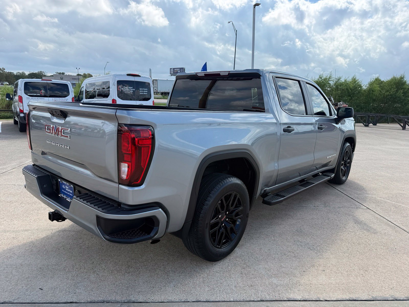 Used 2023 GMC Sierra 1500 Pro w/ Graphite Edition RWD image 5