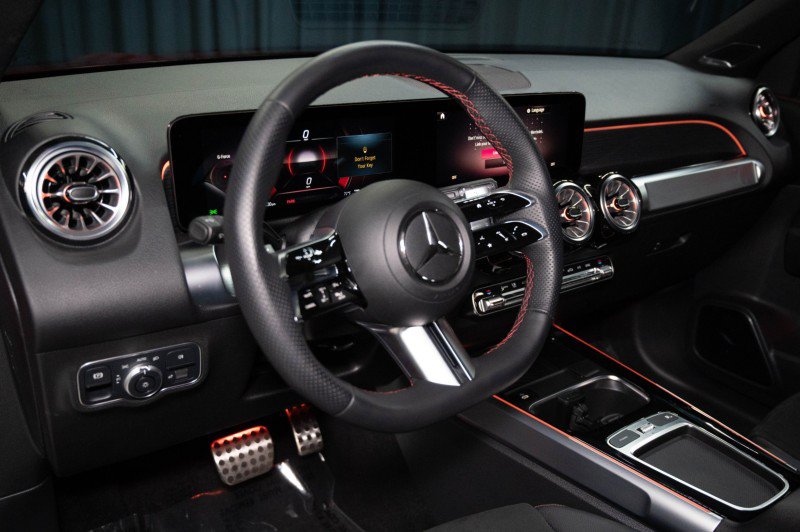Certified 2026 Mercedes-Benz GLB 250 4MATIC image 15
