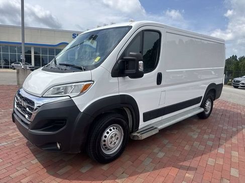 Used 2025 RAM ProMaster 2500 w/ U-Haul Equipment Group FWD image 1