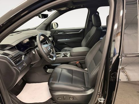 New 2026 GMC Acadia Elevation w/ Black Edition image 13