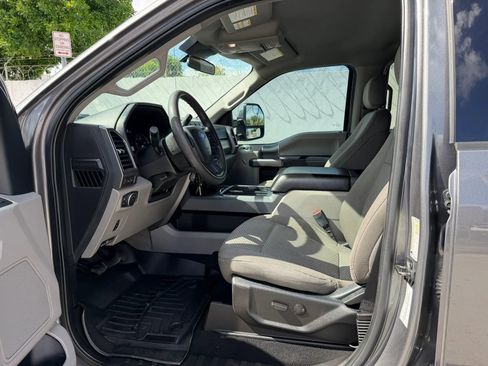 Used 2021 Ford F250 XLT w/ XLT Premium Package image 8