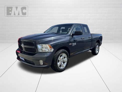 Used 2019 RAM 1500 Express w/ Express Value Package AWD/4WD image 1