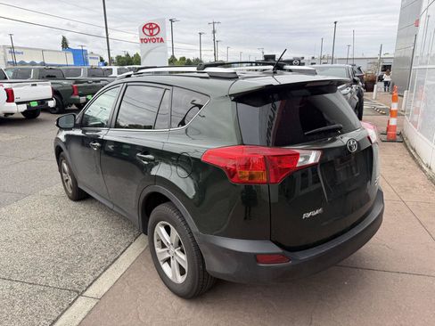 Used 2013 Toyota RAV4 XLE AWD/4WD image 4