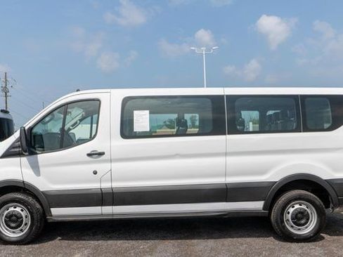 Used 2024 Ford Transit 350 XL RWD image 9