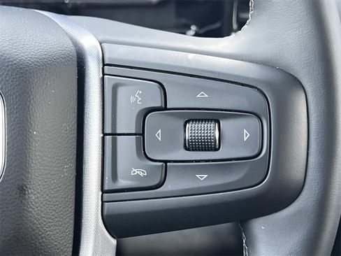 Used 2025 GMC Sierra 1500 Elevation image 23