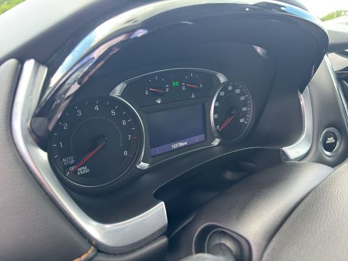 Used 2021 Chevrolet Traverse LT FWD image 10