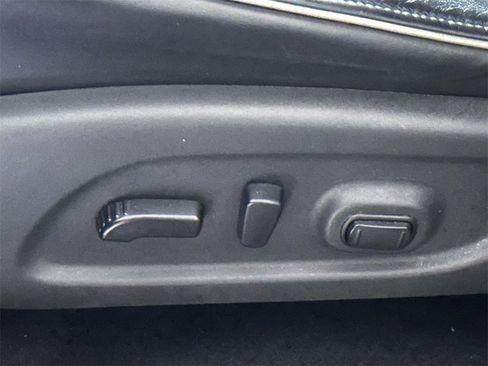 Used 2019 INFINITI QX60 Luxe w/ Essential Package image 9