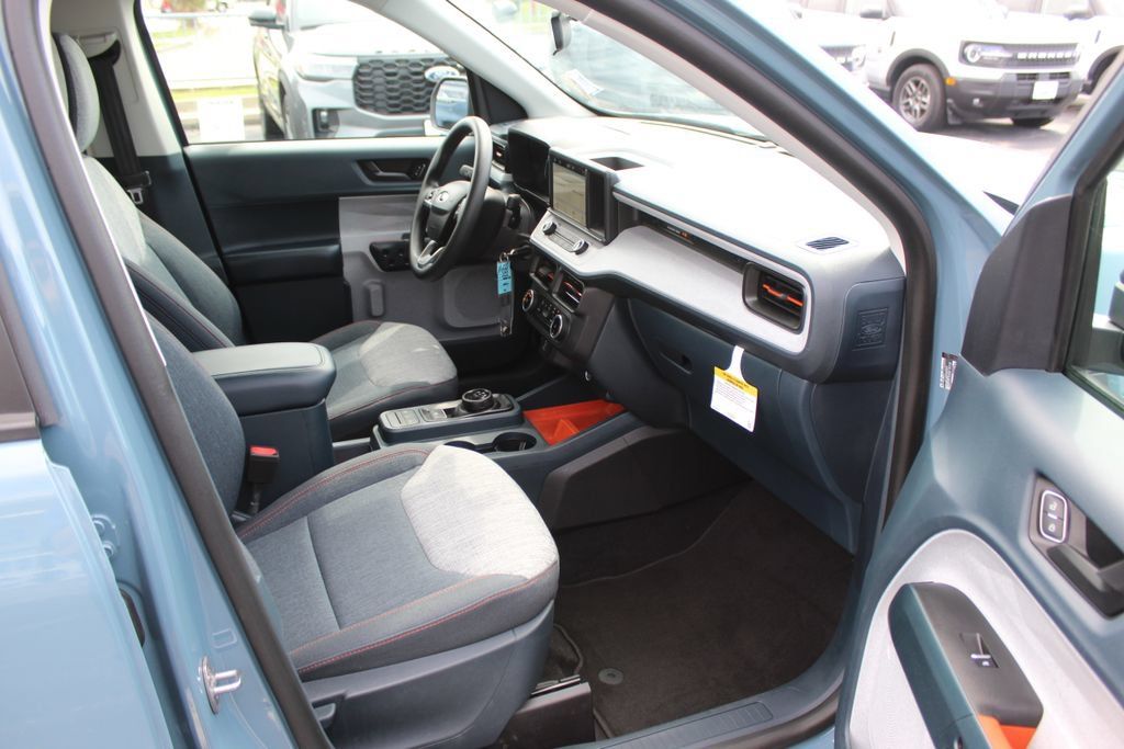 Used 2023 Ford Maverick XLT FWD image 12