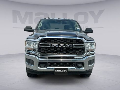 Used 2020 RAM 3500 Tradesman w/ Chrome Appearance Group image 8