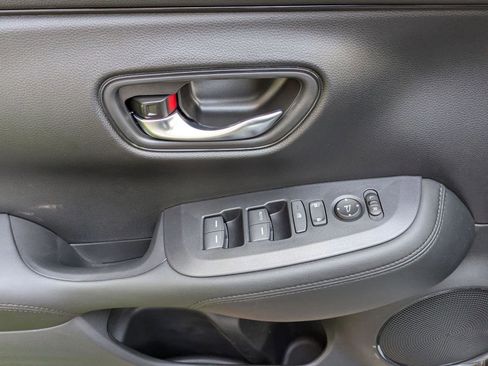 New 2026 Honda HR-V LX image 19