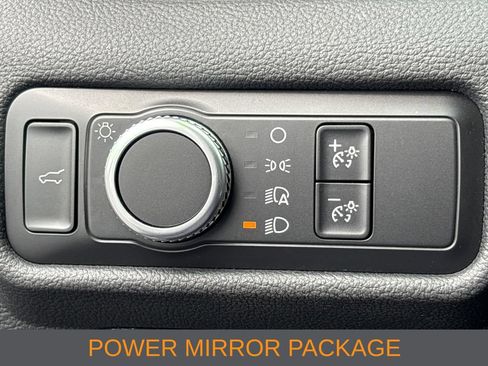 Used 2020 Ford Explorer XLT w/ Comfort Package AWD/4WD image 8