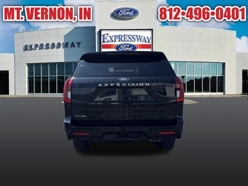 Used 2025 Ford Expedition Active AWD/4WD image 14