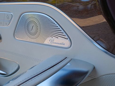 Used 2019 Mercedes-Benz S 560 Sedan image 41