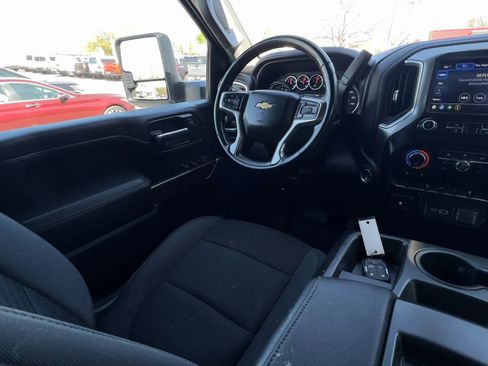 Used 2023 Chevrolet Silverado 2500 LT w/ Convenience Package image 18
