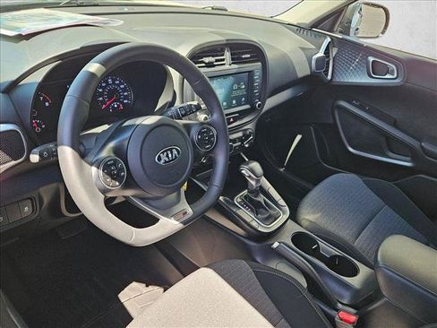 Used 2020 Kia Soul GT-Line FWD image 10