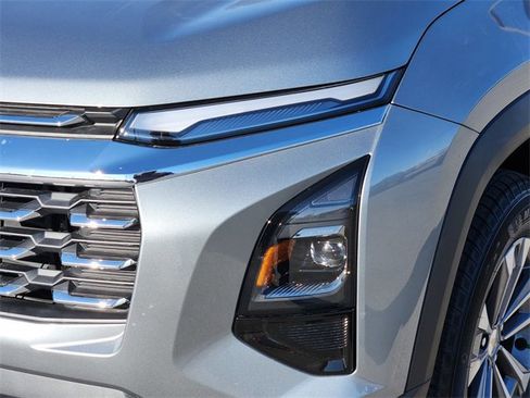 New 2026 Chevrolet Equinox LT w/ Convenience Package II image 10