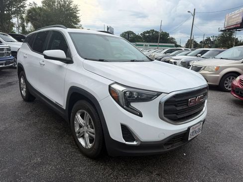 Used 2018 GMC Terrain SLE w/ Infotainment Package I FWD image 4