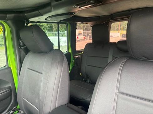 Used 2019 Jeep Wrangler Unlimited Sport image 19