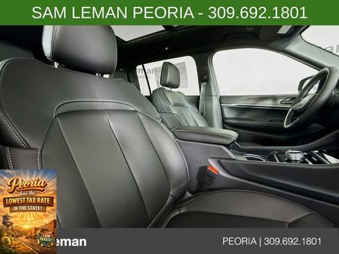 New 2025 Jeep Grand Cherokee L Limited image 30