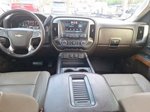 Used 2016 Chevrolet Silverado 1500 LTZ w/ LTZ Plus Package AWD/4WD image 18