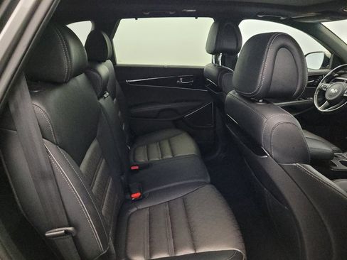 Used 2016 Kia Sorento SX FWD image 19