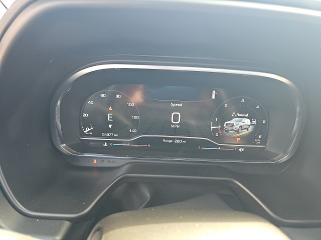 Used 2024 GMC Yukon AT4 w/ Technology Package AWD/4WD image 10