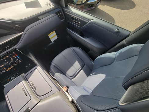 New 2026 INFINITI QX80 4WD image 14