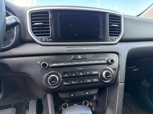 Used 2020 Kia Sportage LX w/ LX Popular Package AWD/4WD image 18