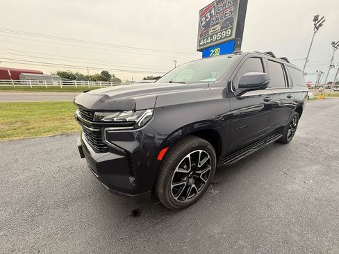 Used 2023 Chevrolet Suburban RST w/ Sport Performance Package AWD/4WD image 8