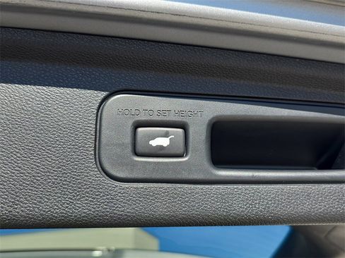 Used 2024 Honda Odyssey Elite image 17