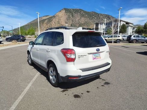 Used 2016 Subaru Forester 2.5i Limited AWD/4WD image 4