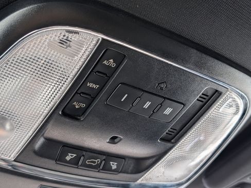 Used 2018 Dodge Durango R/T image 27