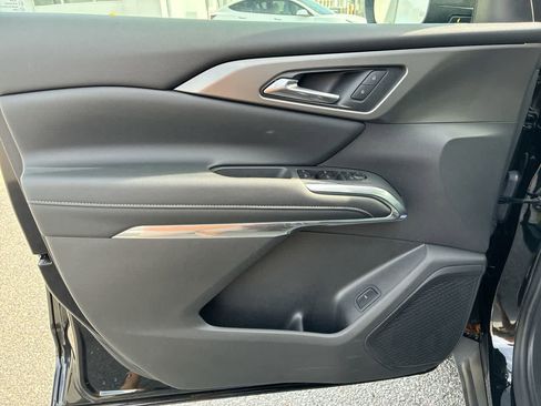 Used 2026 Chevrolet Traverse LT FWD image 22