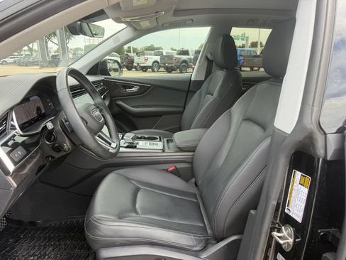 Used 2023 Audi Q8 Premium Plus AWD/4WD image 24
