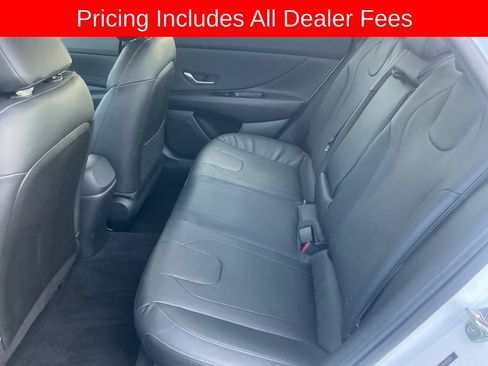 Used 2023 Hyundai Elantra Limited FWD image 19