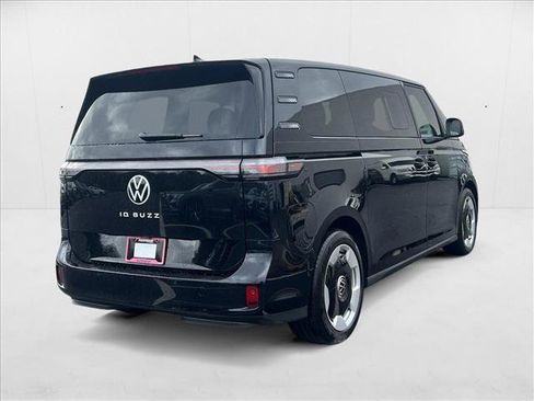 New 2025 Volkswagen ID. Buzz Pro S image 5