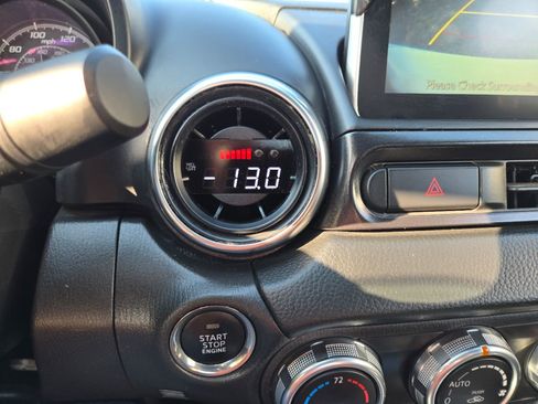 Used 2017 FIAT 124 Spider Abarth image 17