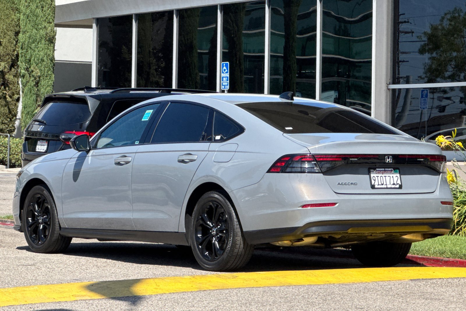 Certified 2025 Honda Accord SE image 6