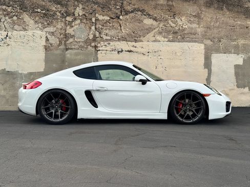 Used 2014 Porsche Cayman RWD image 5