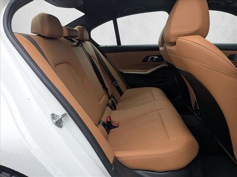 Used 2025 BMW 330i 330i w/ Convenience Package image 17