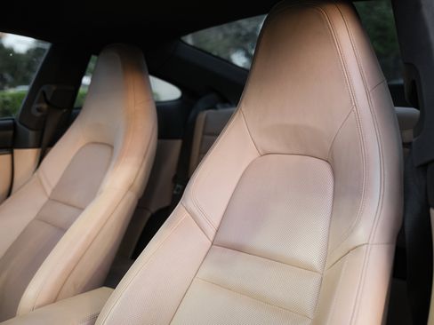 Used 2021 Porsche 911 Carrera w/ Premium Package image 16