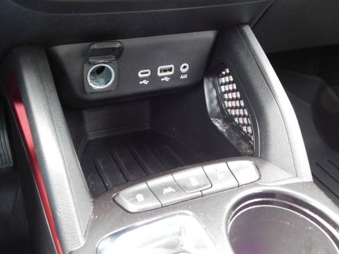 Used 2023 Chevrolet TrailBlazer RS w/ Convenience Package image 34