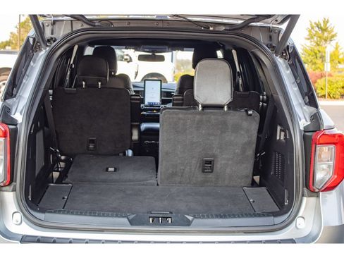 Used 2021 Ford Explorer ST w/ ST Street Pack AWD/4WD image 13