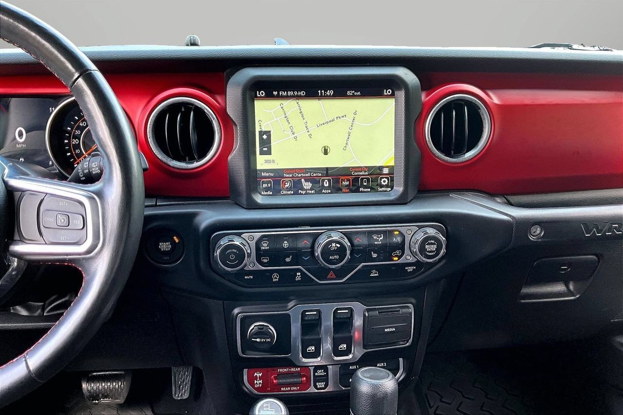 Used 2023 Jeep Wrangler Rubicon w/ Cold Weather Group AWD/4WD image 11