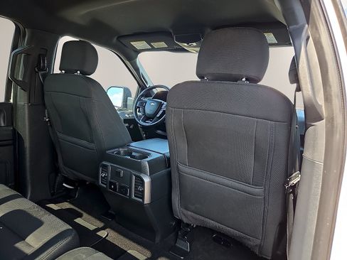 Used 2020 Ford F150 XLT w/ Equipment Group 302A Luxury AWD/4WD image 12