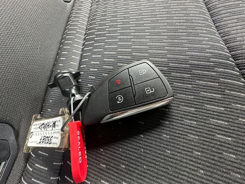 Used 2025 Chevrolet Equinox LT FWD image 25