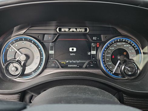 Used 2019 RAM 1500 Limited AWD/4WD image 15